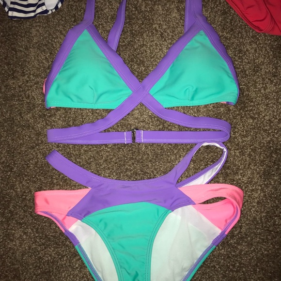 4 Cute Bikinis SOLD ON Ⓜ️ERCARI - Picture 4 of 4